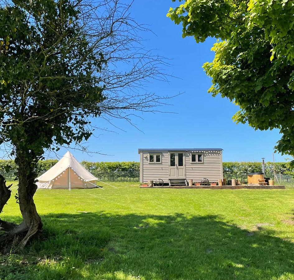 Old King William Shepherd Huts And Private Hot Tubs In North Norfolk Hunworth Kültér fotó