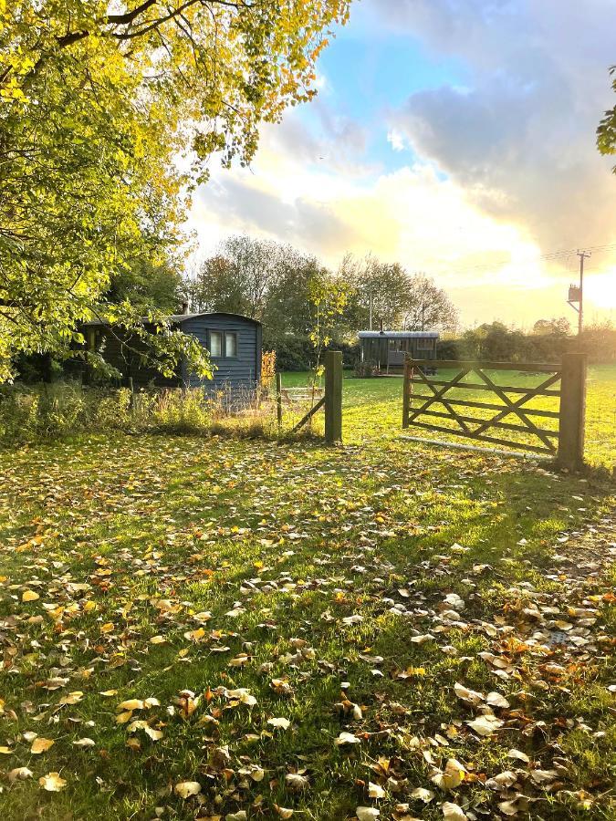 Old King William Shepherd Huts And Private Hot Tubs In North Norfolk Hunworth Kültér fotó
